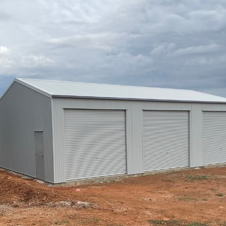 Shale Grey® Triple Garage