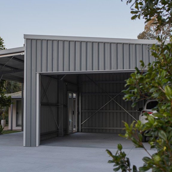 skillion garage mobile