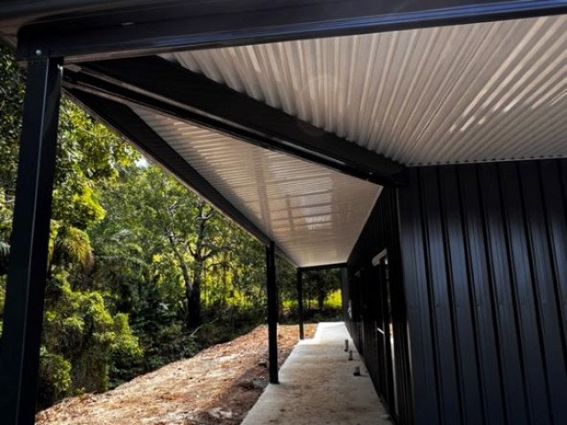 Doms awning 2