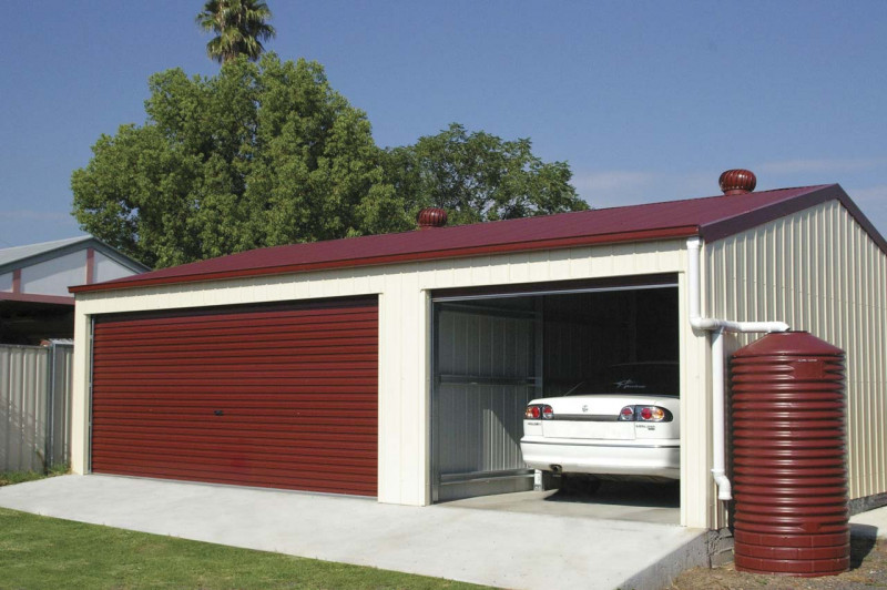 8.870x6.230x2400 3 Classic Cream Manor Red CC CMYK300