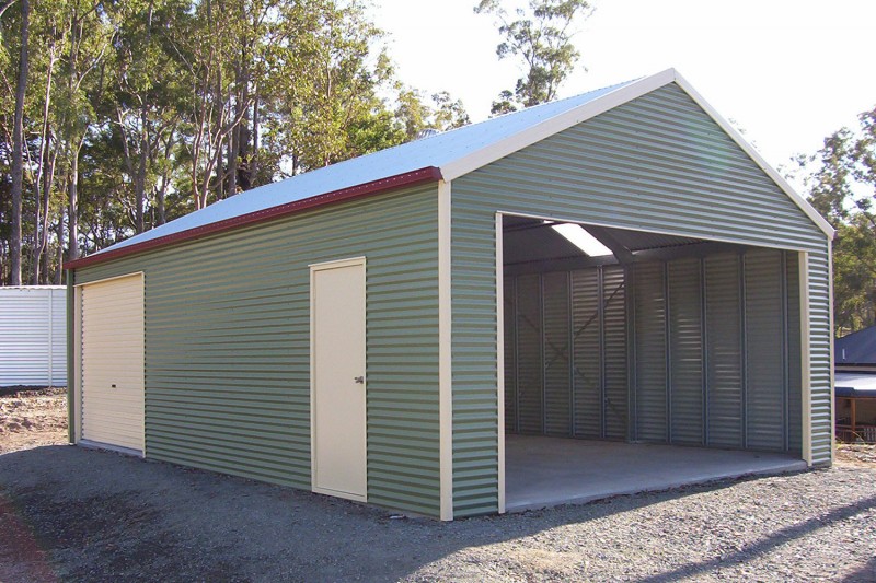 Double garage with horizontal corrodek cladding