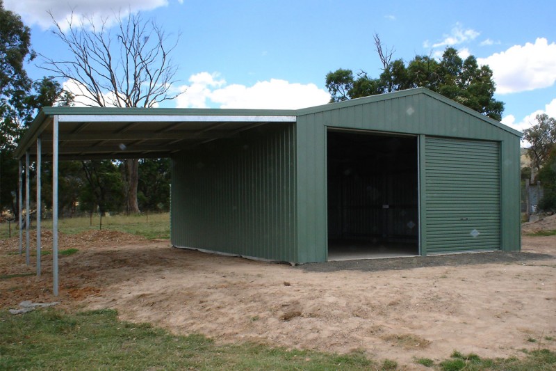 Double garage with wide awning