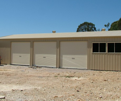 Large workshop shed with three lock ups and two extra bays